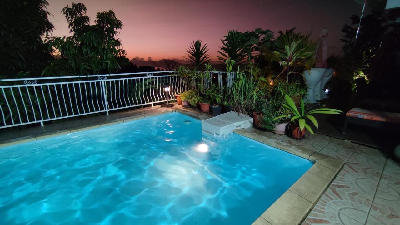 Manava Tahara'A Home Stay Mahina Екстер'єр фото